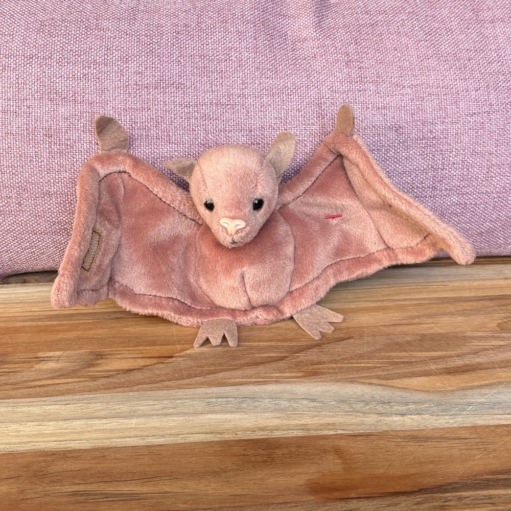 Vintage Ty Beanie Baby Batty the Bat 1996 With Tag